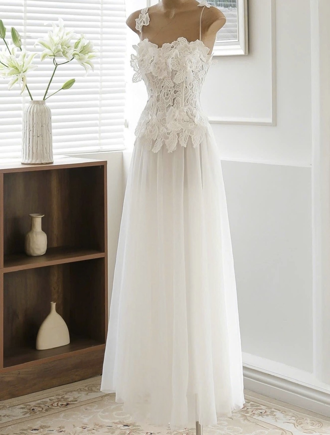 ชุดเดรส สายเดี่ยว แต่งลายลูกไม้ สีขาว BRAND OBIBI 2255 BKK - Image 4