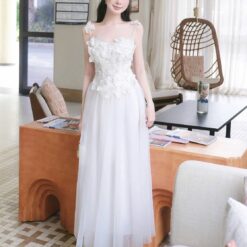 ชุดเดรส สายเดี่ยว แต่งลายลูกไม้ สีขาว BRAND OBIBI 2255 BKK