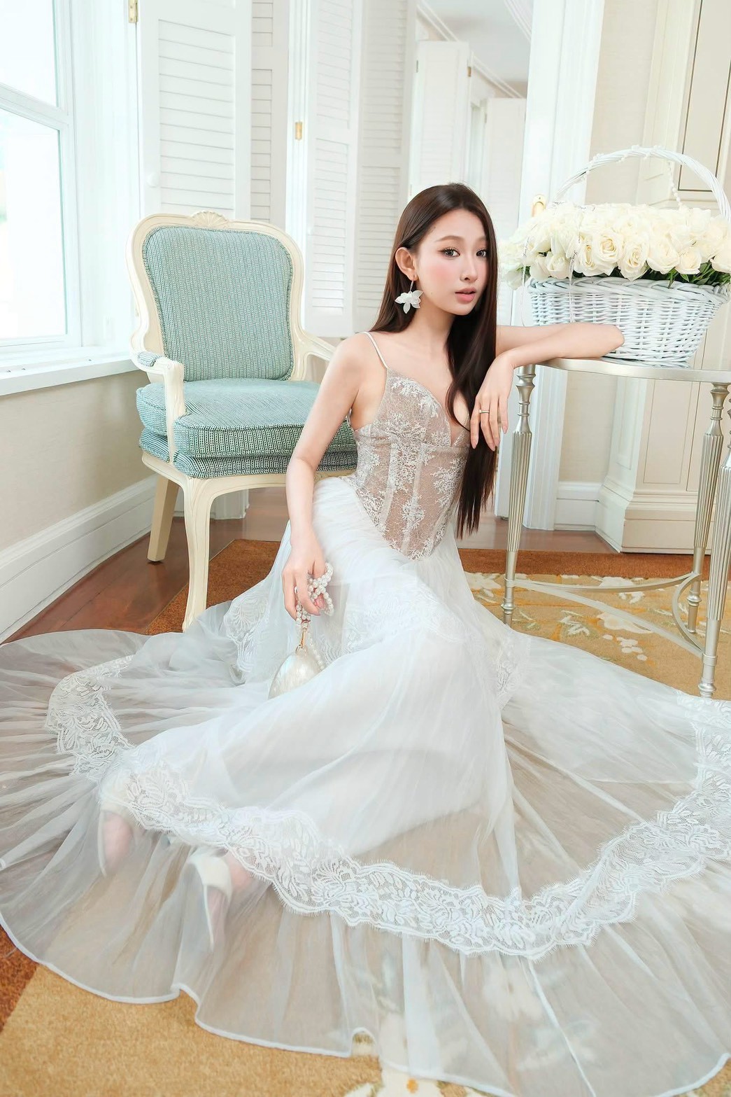 ชุดเดรส ราตรียาว สายเดี่ยว แต่งลูกไม้ สีขาว BRAND OBIBI 2270 BKK SIZE M - Image 7