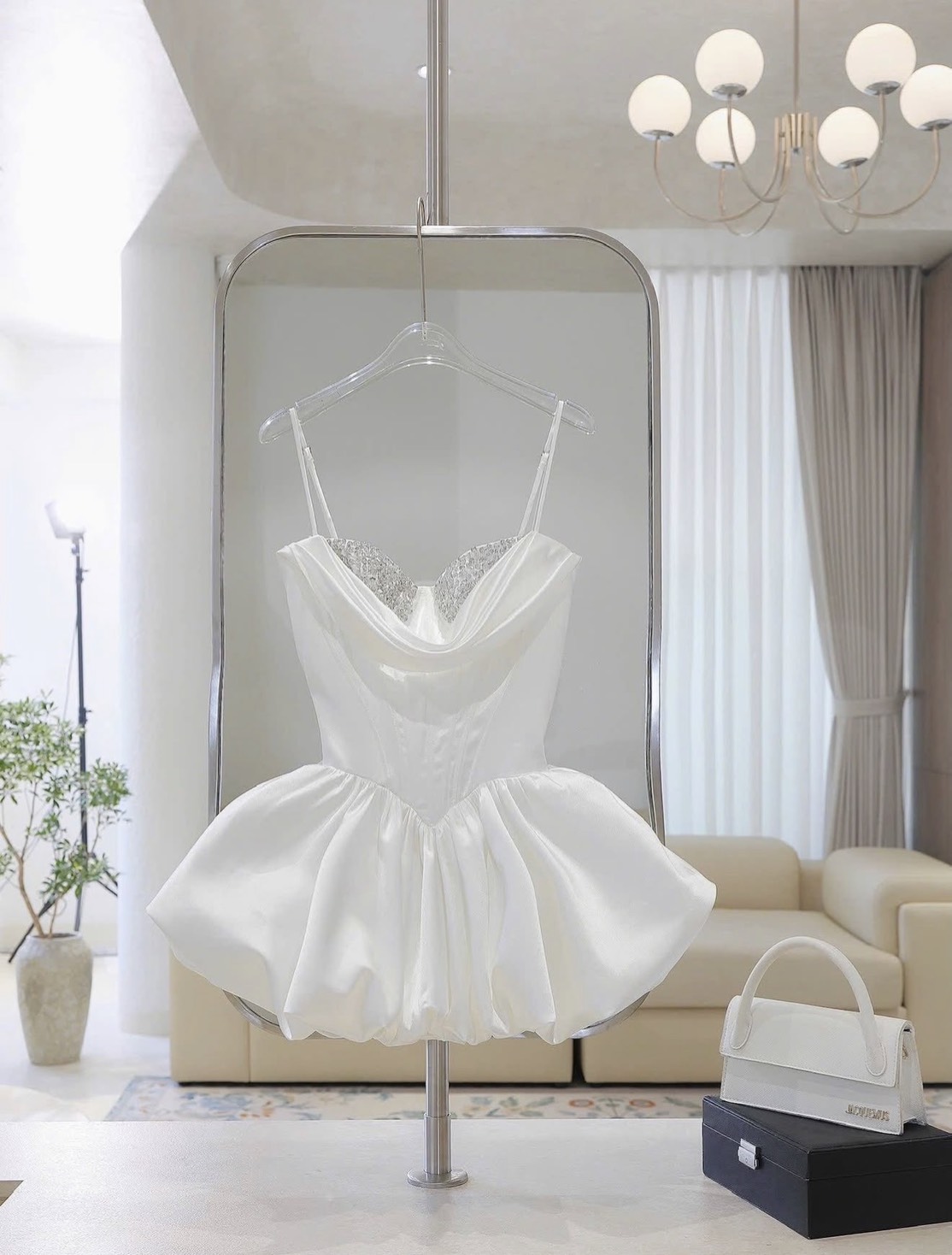 ชุดเดรส สายเดี่ยว แต่งเพรช สีขาว BRAND OBIBI 2286 BKK SIZE M - Image 5